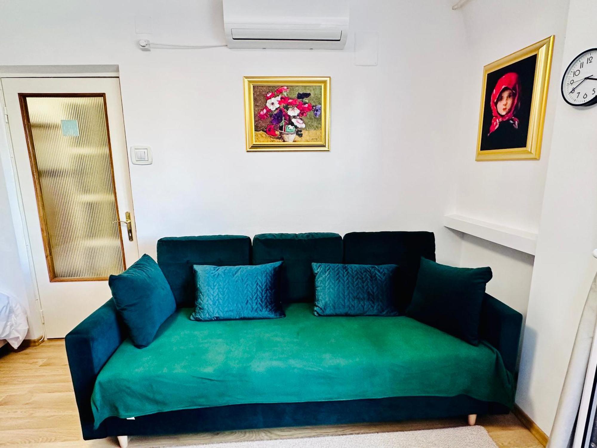Studio Panoramic With Balcony And Parcul Unirii View Alba Iulia Extérieur photo